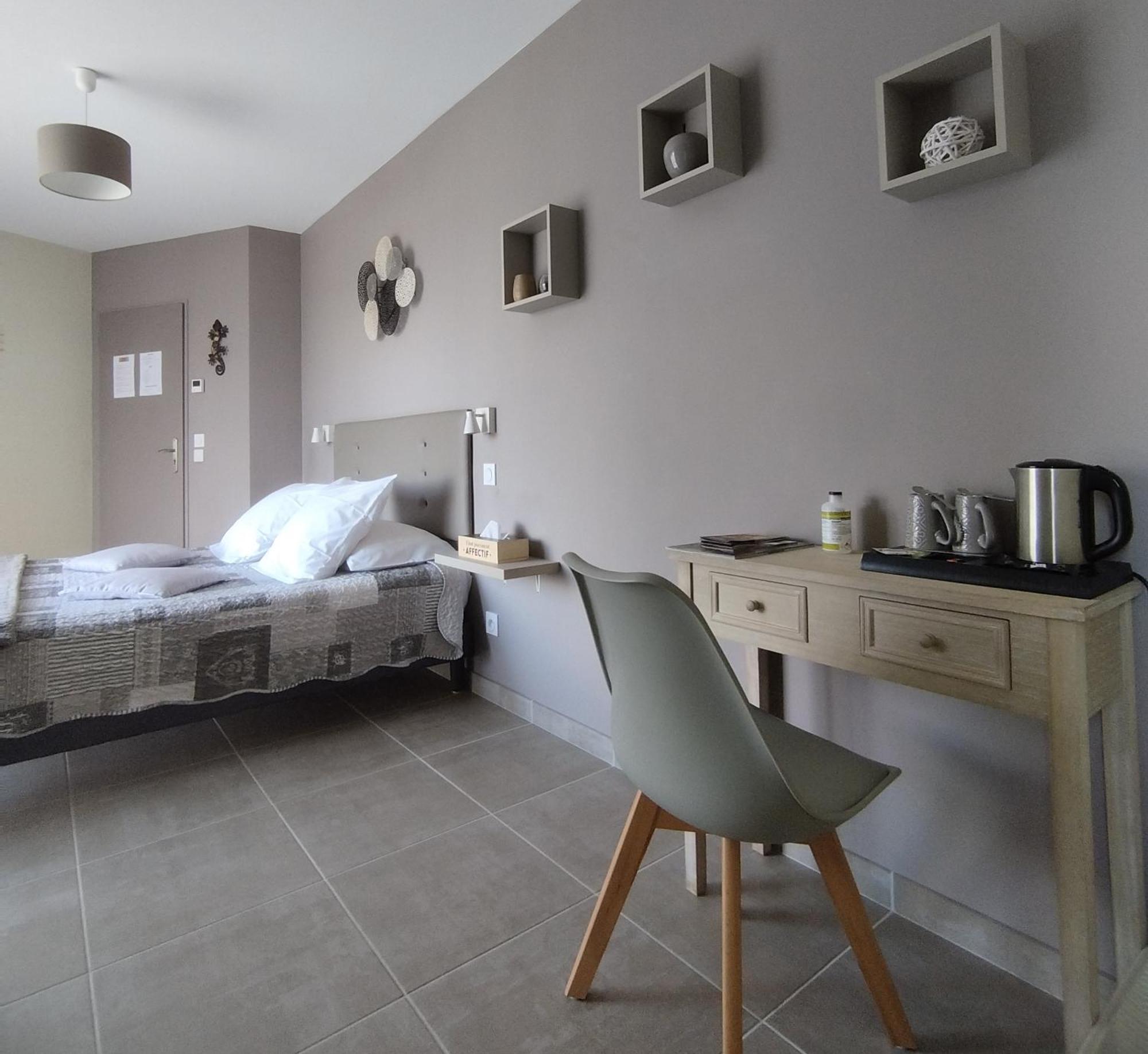 La Sarlamandre, Chambres Et Table D'Hotes Marcillac-Saint-Quentin Екстериор снимка