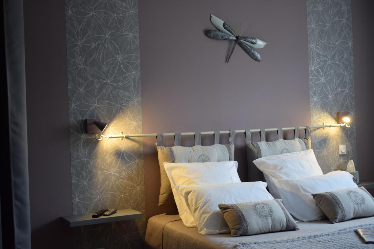 La Sarlamandre, Chambres Et Table D'Hotes Marcillac-Saint-Quentin Екстериор снимка