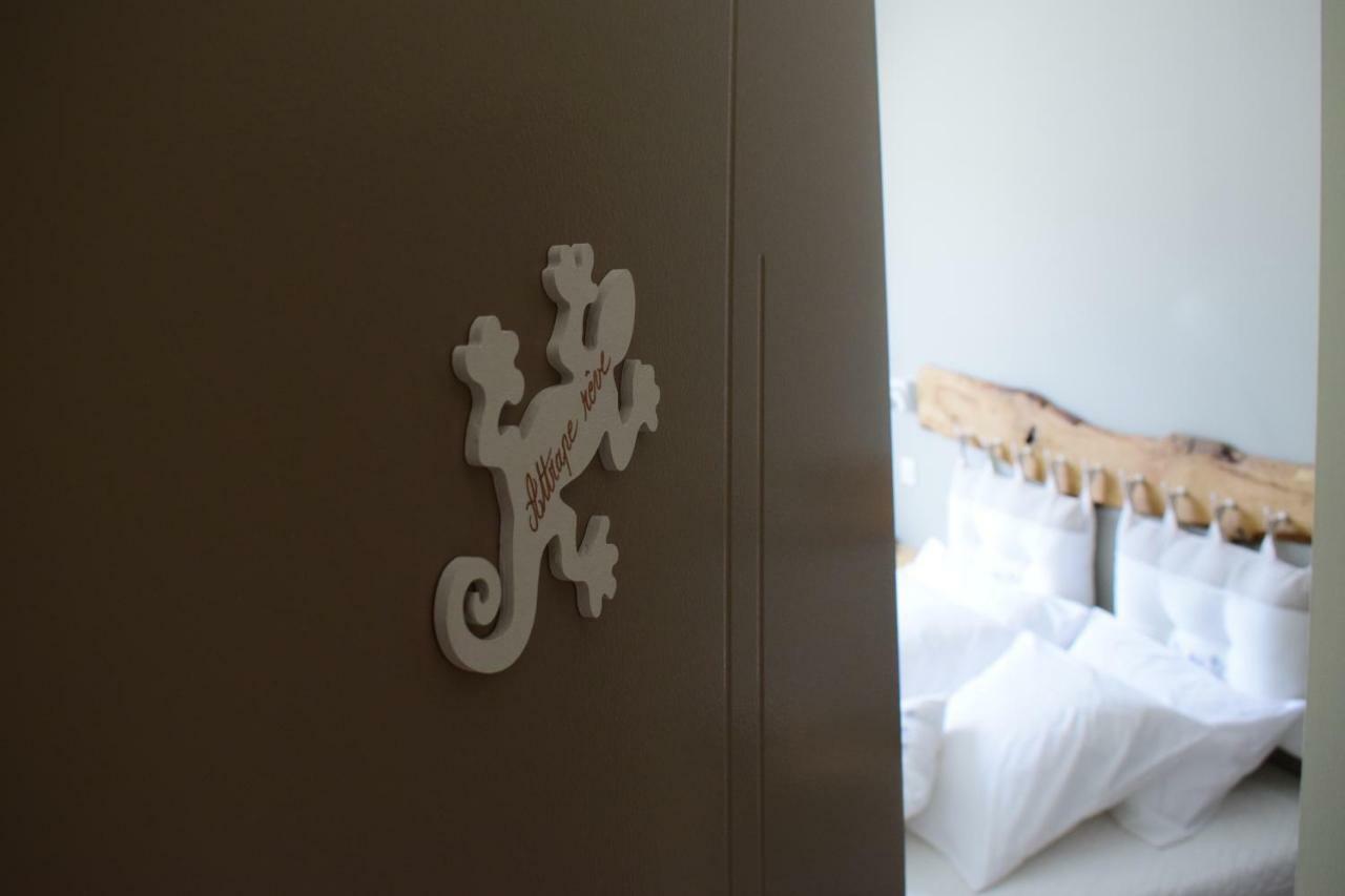 La Sarlamandre, Chambres Et Table D'Hotes Marcillac-Saint-Quentin Екстериор снимка